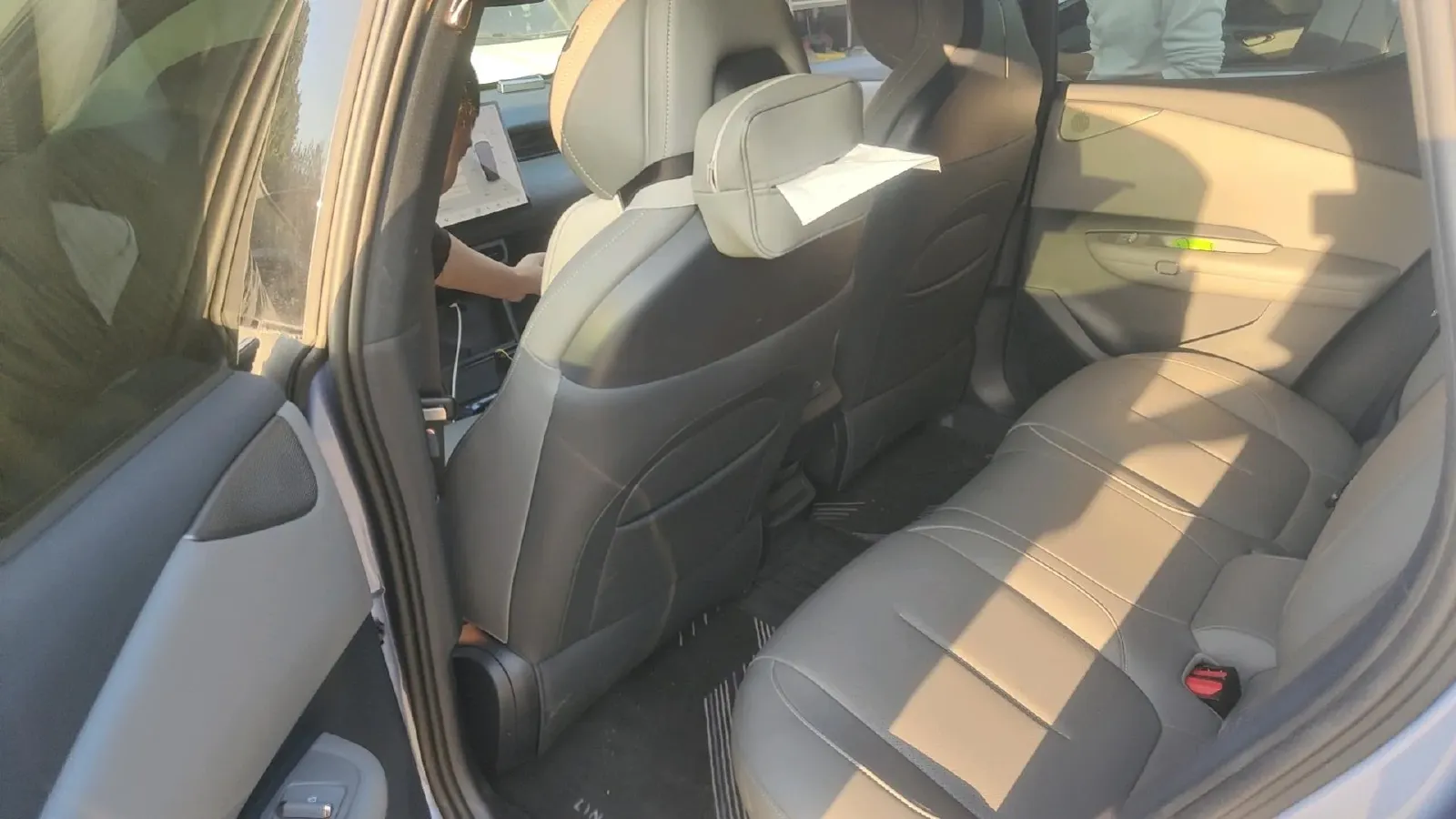 2025 LYNK&CO Z20 BEV 61.47KWH,autocango,china used car exporter,china ev exporter,chinese used car exporter,chinese used ev exporter