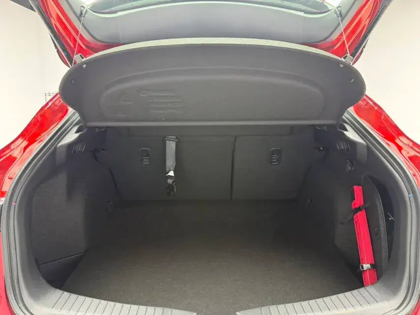 2021 MAZDA CX-4 thumbnail 4