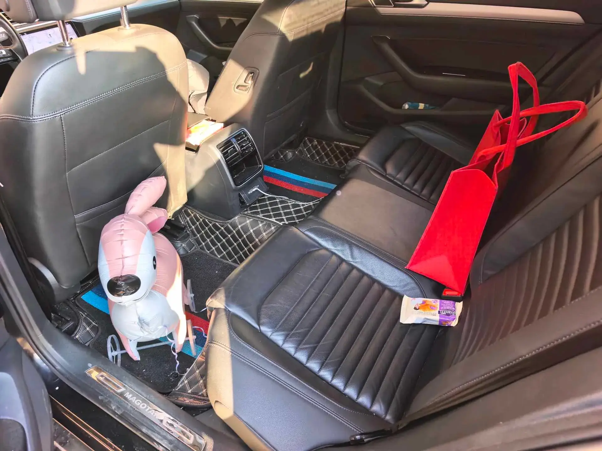 2019 VOLKSWAGEN MAGOTAN thumbnail 4