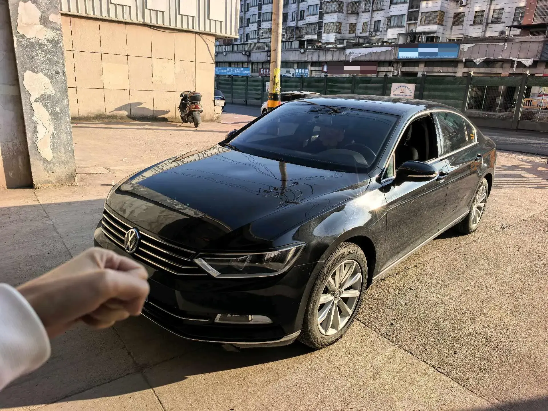 2019 VOLKSWAGEN MAGOTAN view 1