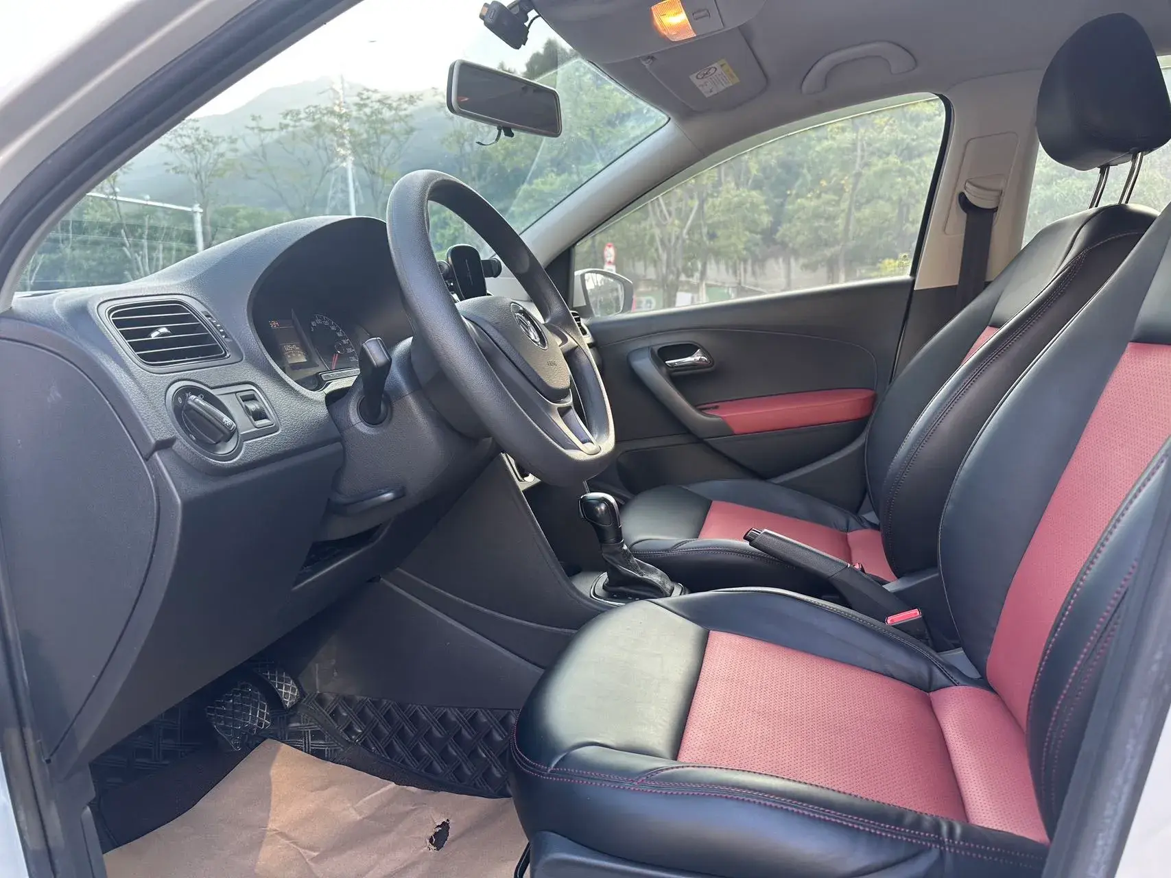 2018 VOLKSWAGEN POLO thumbnail 4