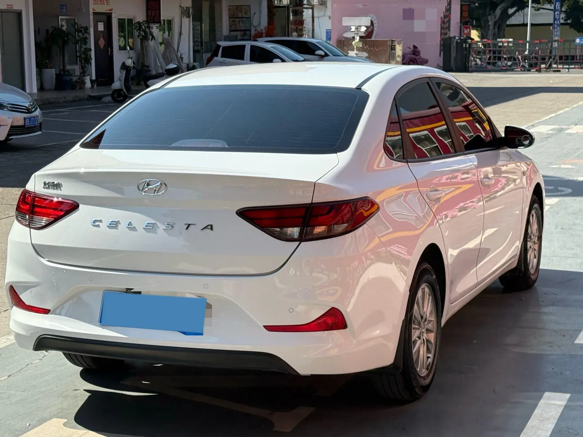 2017 HYUNDAI CELESTA thumbnail 4