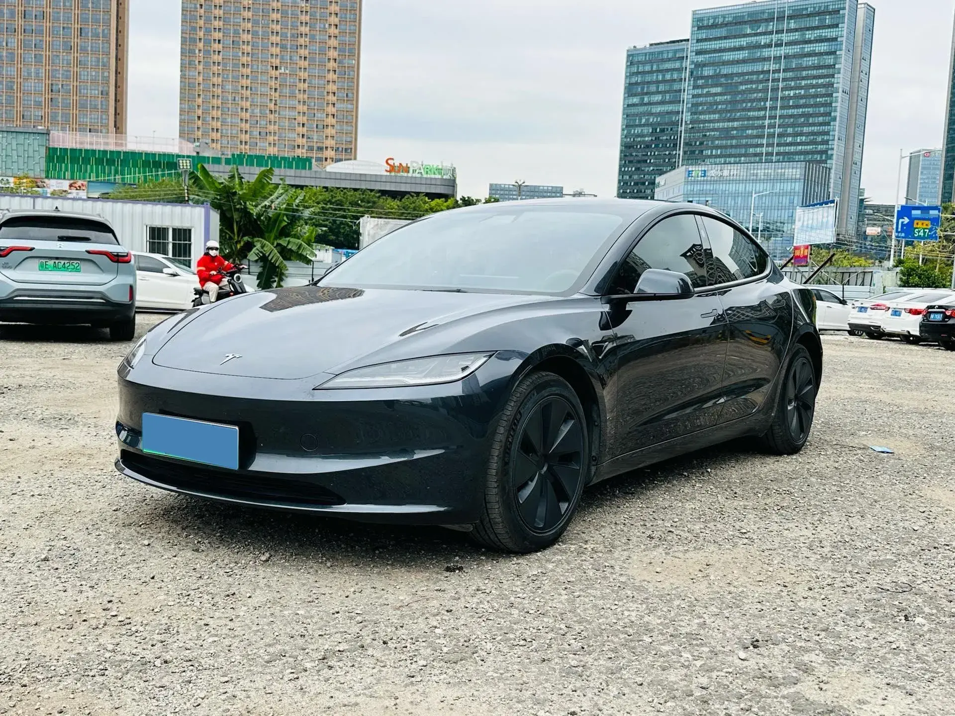 2023 TESLA MODEL view 1