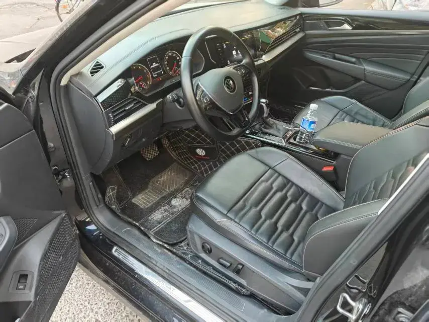 2021 VOLKSWAGEN PASSAT thumbnail 2