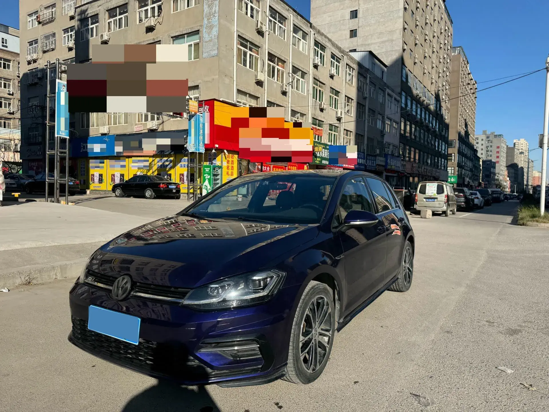 2018 VOLKSWAGEN GOLF view 1