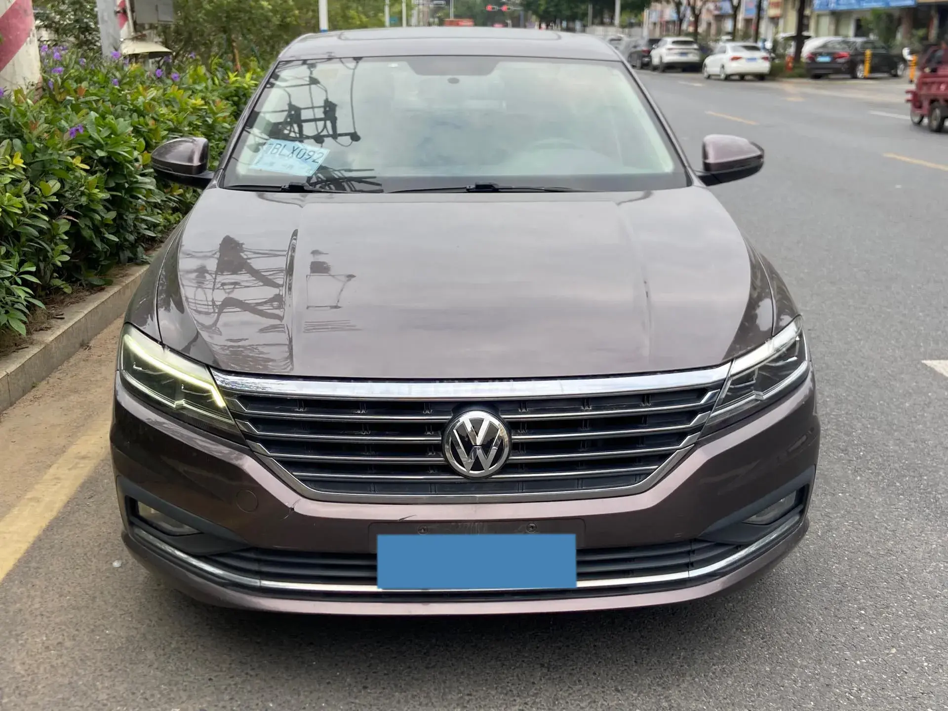 2019 VOLKSWAGEN LAVIDA thumbnail 2