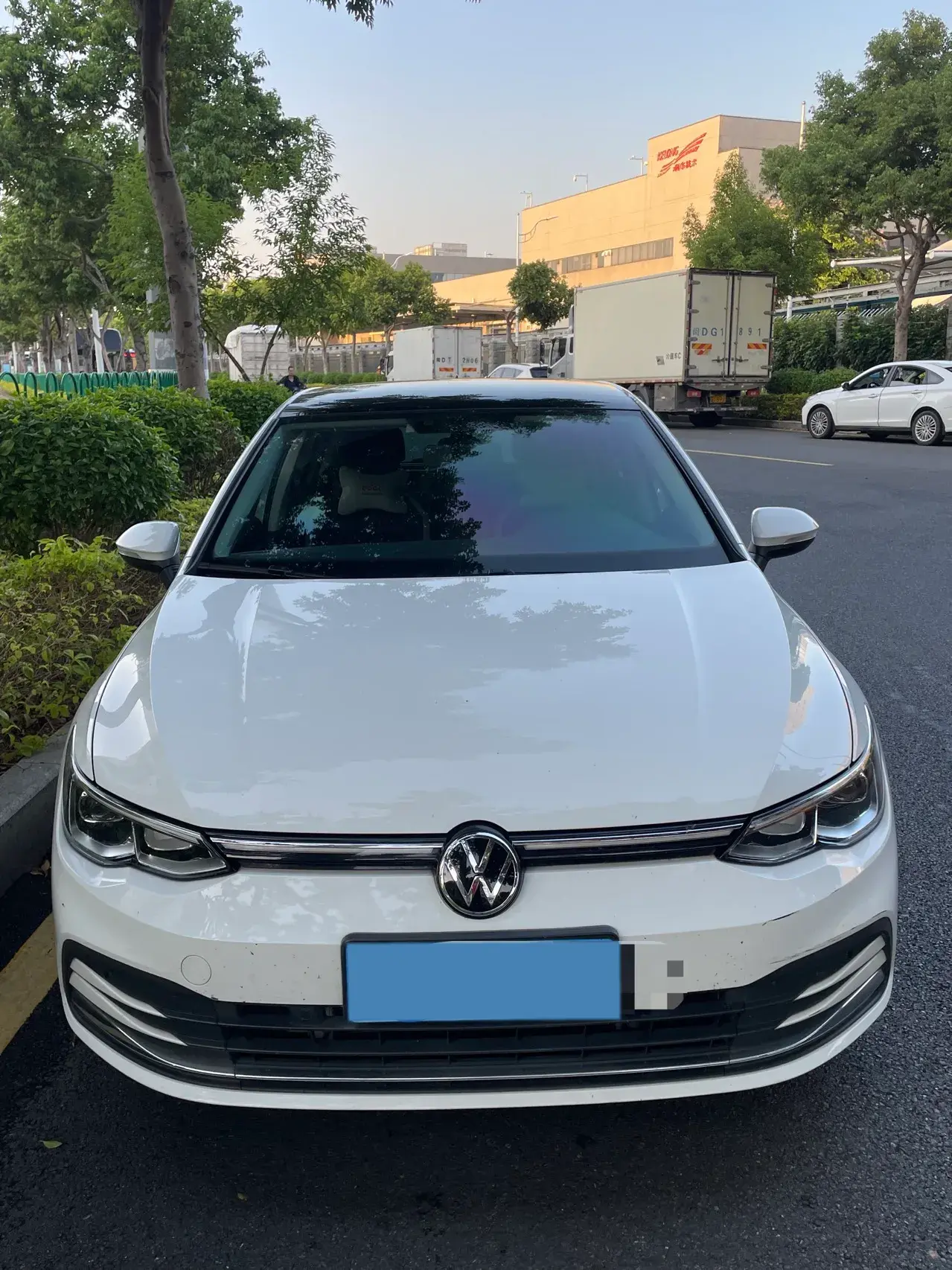 2021 VOLKSWAGEN GOLF thumbnail 2