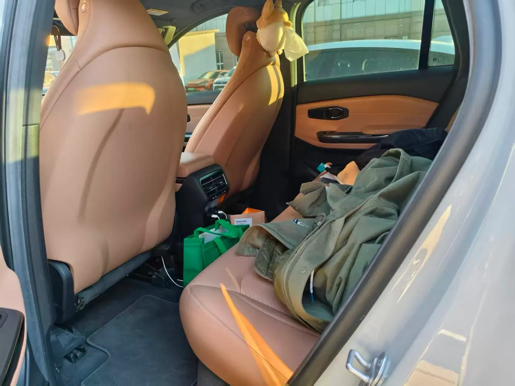 2020 NIO ES6 thumbnail 3