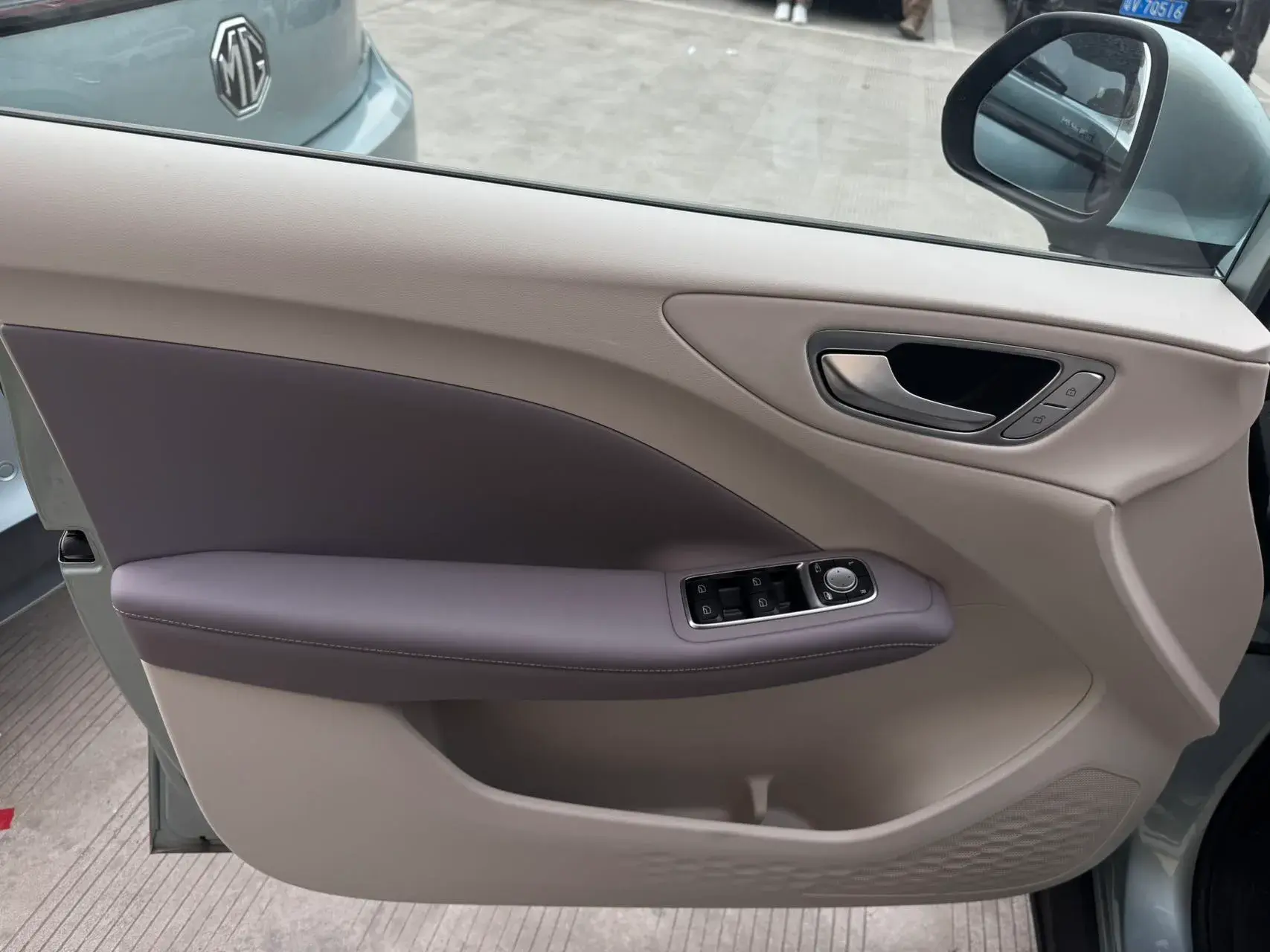 2023 MG MG4 thumbnail 4