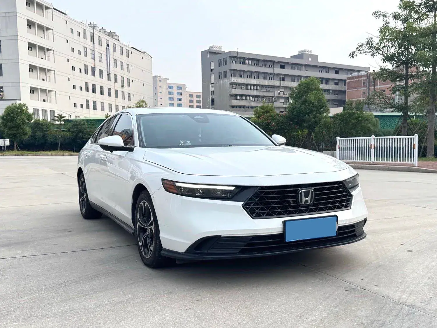 2023 HONDA ACCORD thumbnail 3