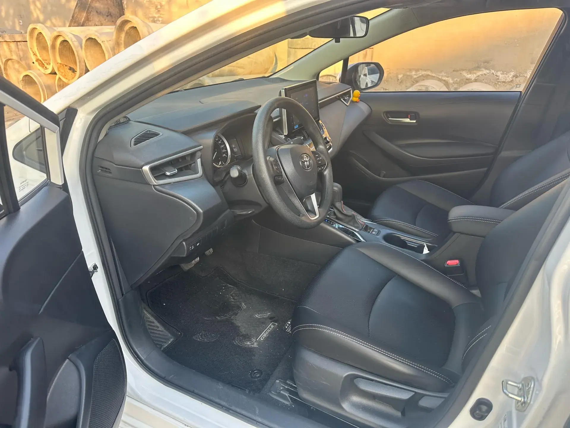 2021 TOYOTA COROLLA thumbnail 3