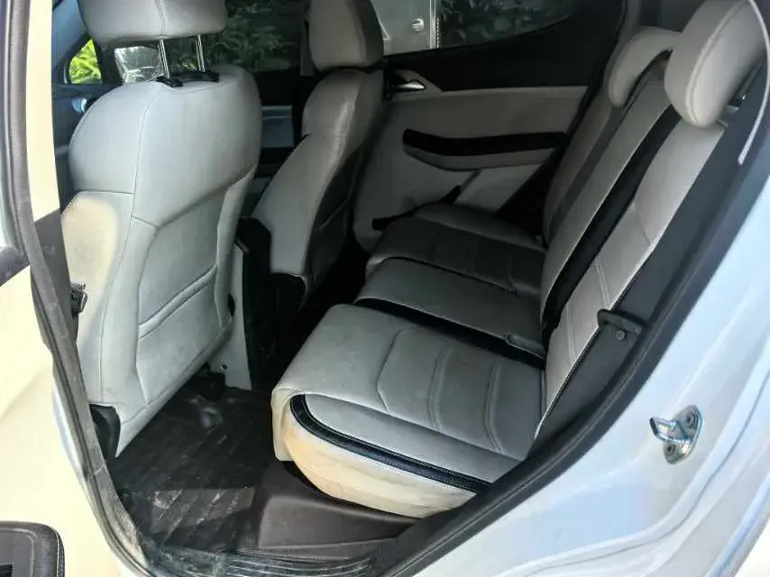 2021 BYD YUAN thumbnail 3