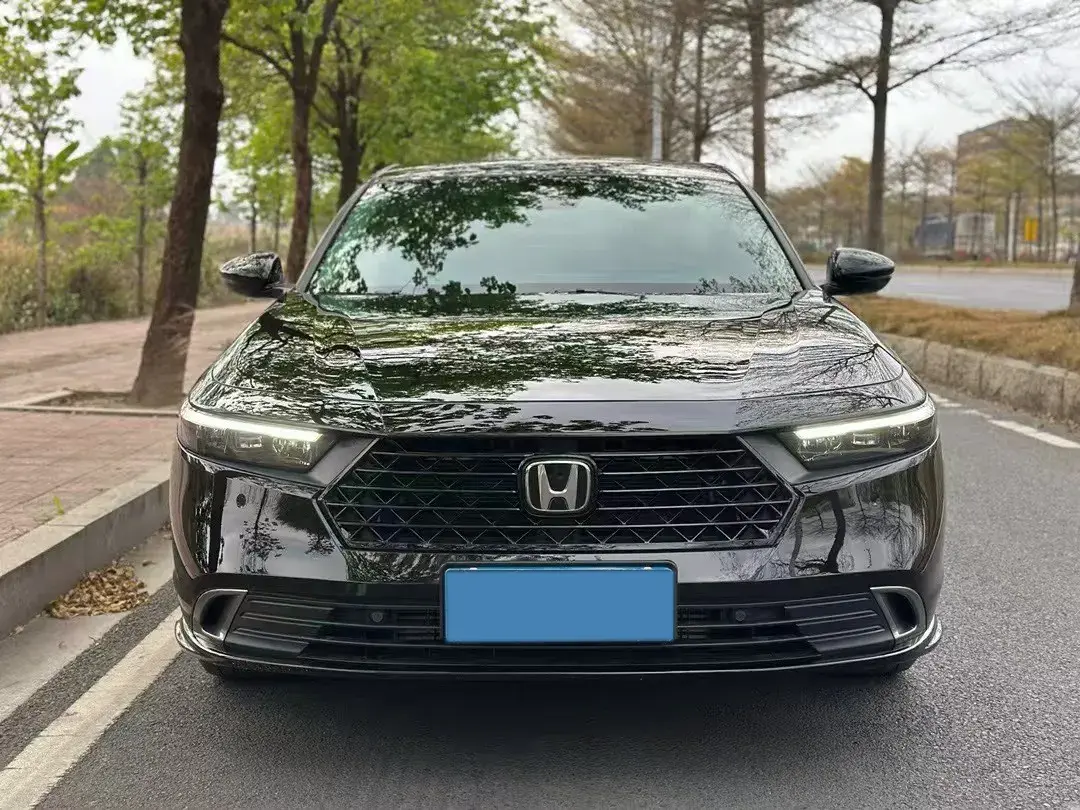 2025 HONDA ACCORD thumbnail 3