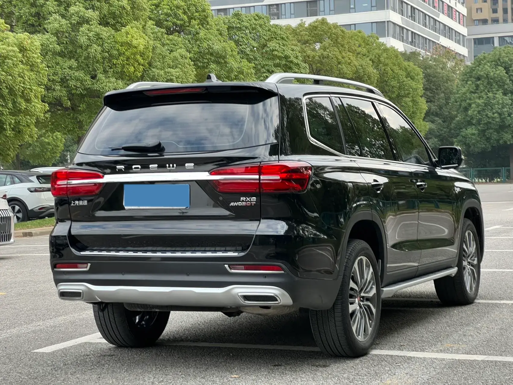 2018 ROEWE RX8 thumbnail 3