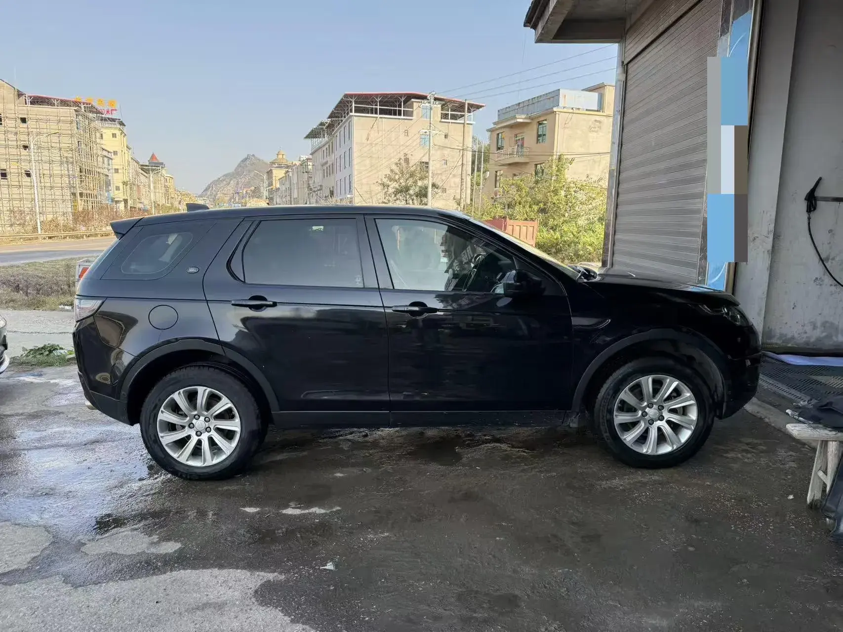 2018 LAND ROVER thumbnail 4