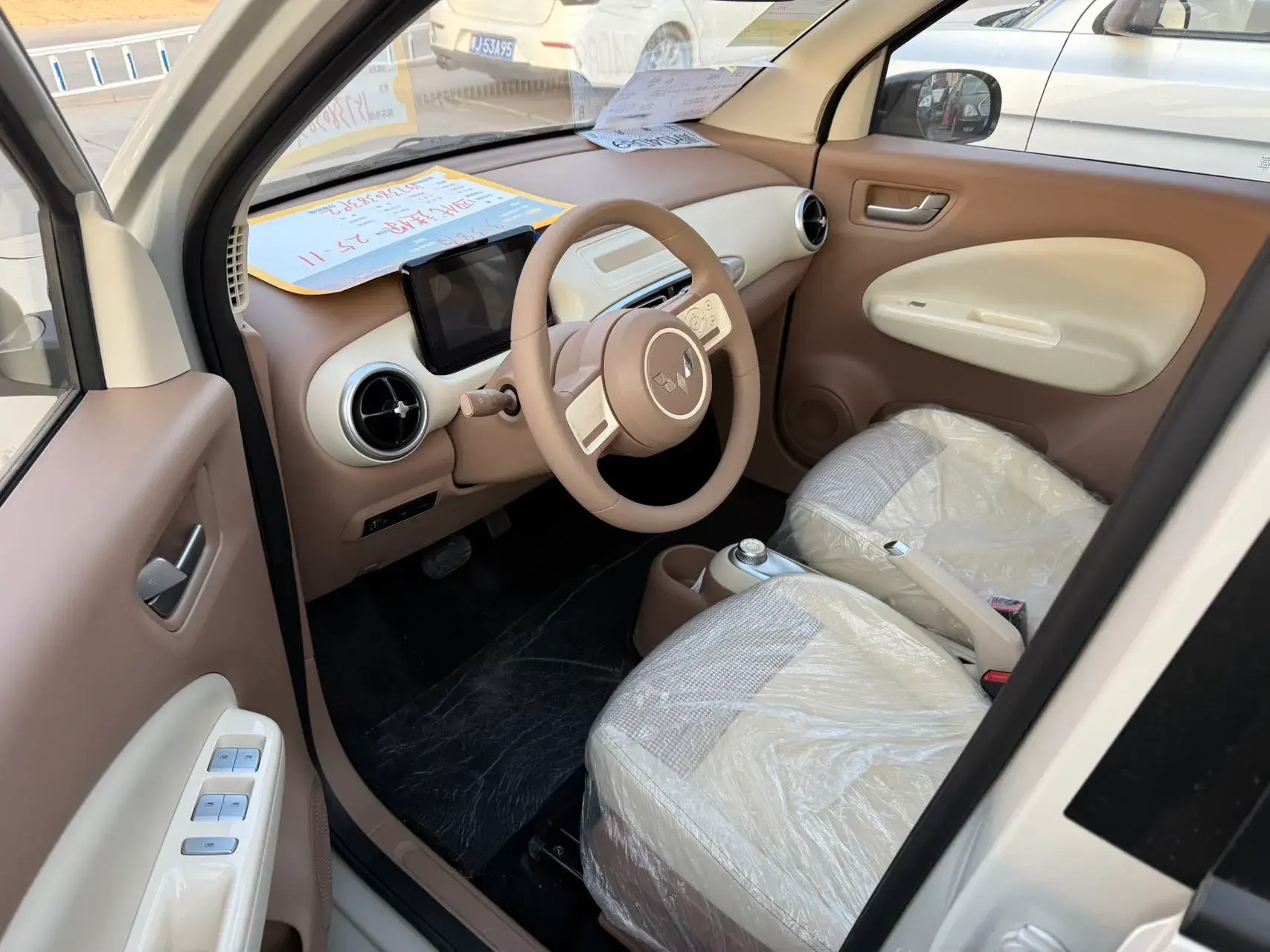 2025 WULING HONGGUANG thumbnail 2