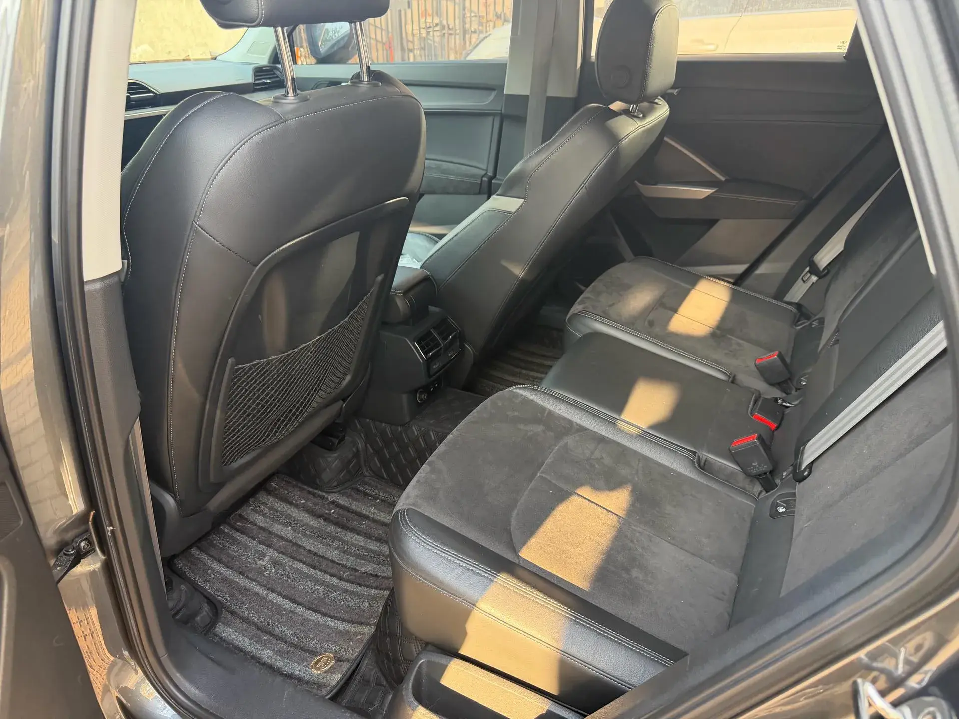 2020 AUDI Q3 thumbnail 4