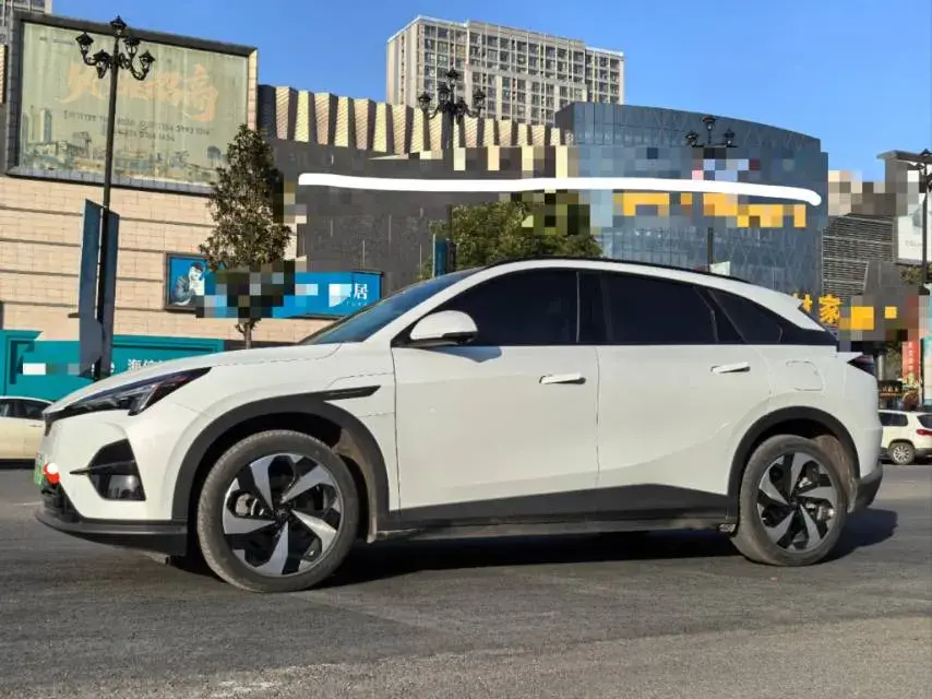 2025 ARCFOX ΑT5 thumbnail 2