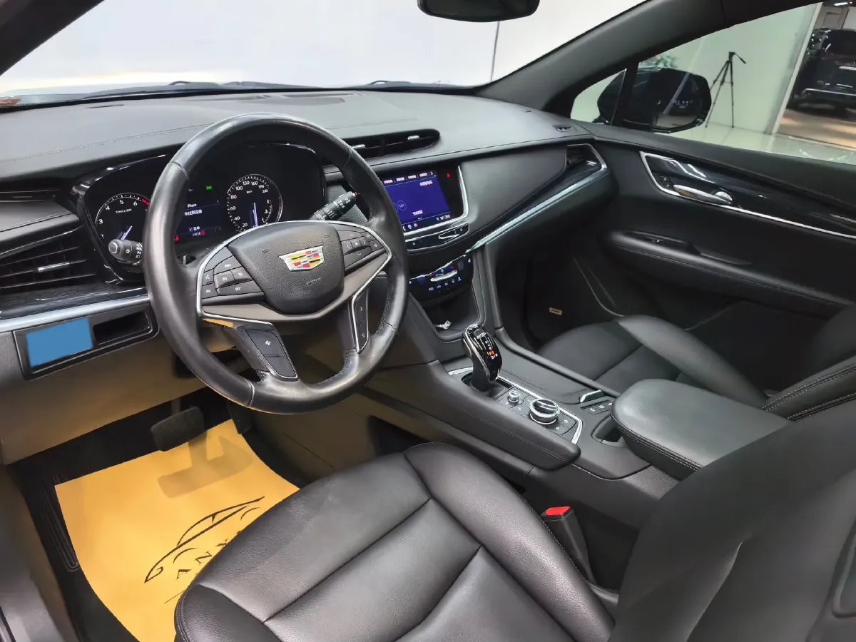 2021 Cadillac XT5 2.0T 237HP L4 9AT,autocango,china used car exporter,china ev exporter,chinese used car exporter,chinese used ev exporter