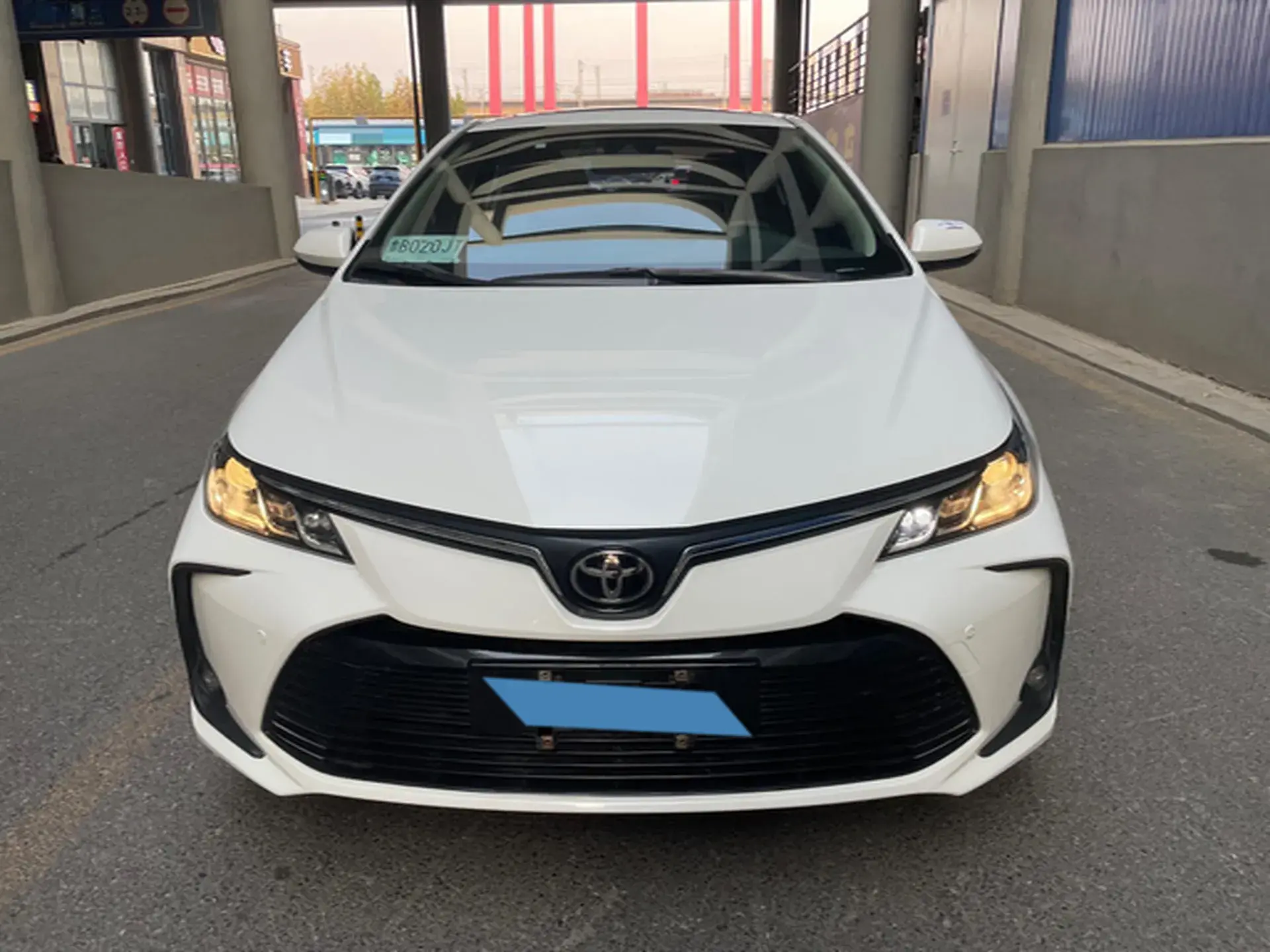 2021 TOYOTA COROLLA thumbnail 2