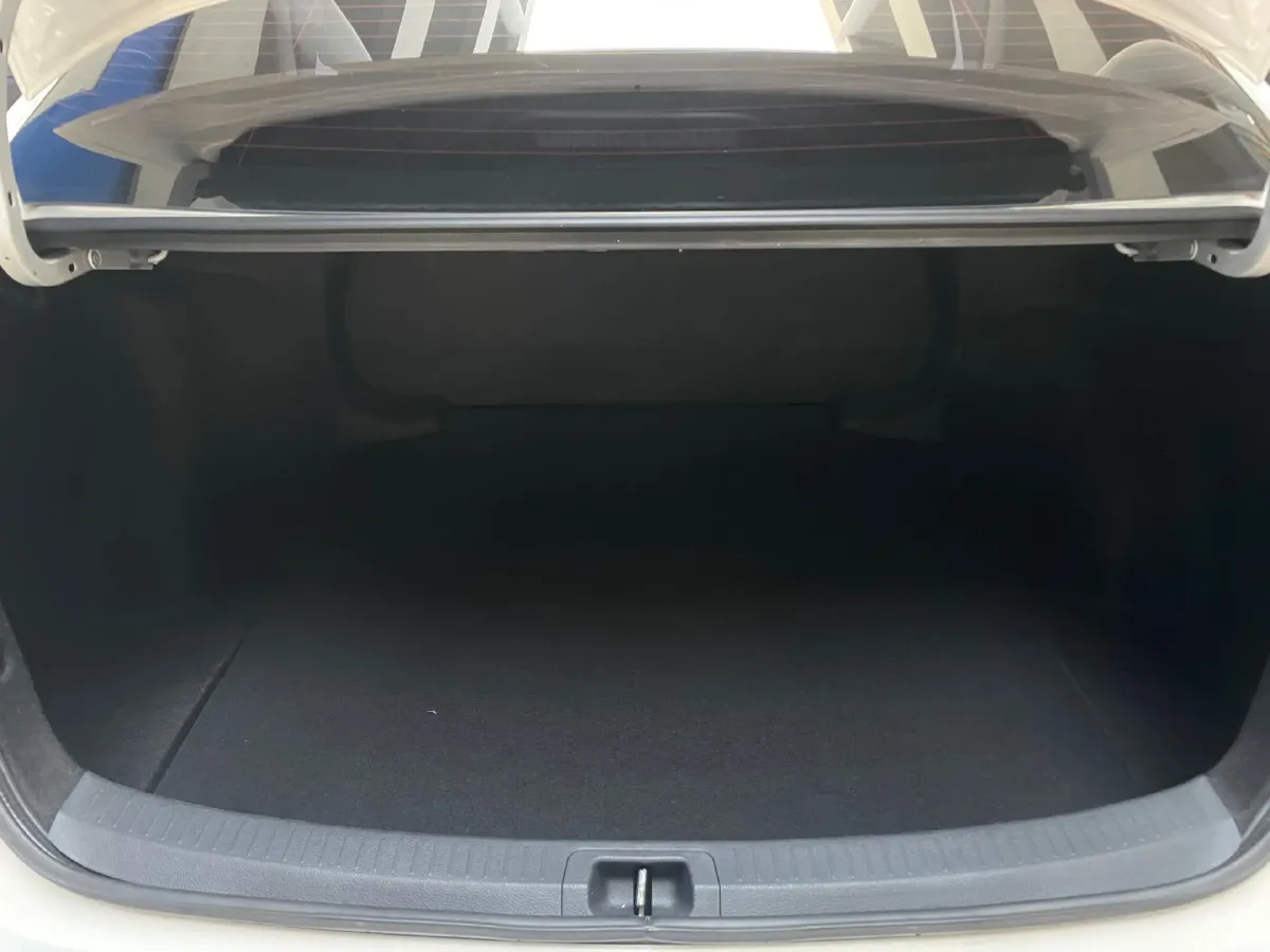 2021 Toyota Corolla 1.2T 116HP L4 CVT,autocango,china used car exporter,china ev exporter,chinese used car exporter,chinese used ev exporter