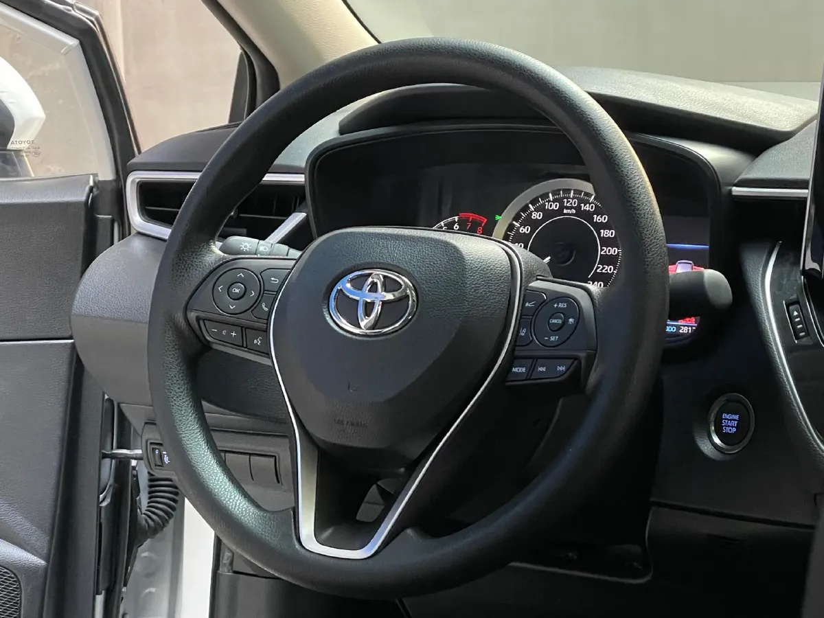 2021 Toyota Corolla 1.2T 116HP L4 CVT,autocango,china used car exporter,china ev exporter,chinese used car exporter,chinese used ev exporter