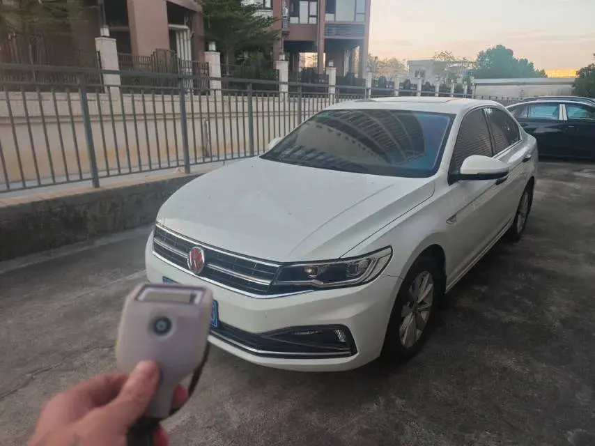 2020 VOLKSWAGEN BORA view 1