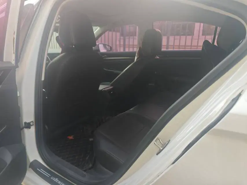 2020 VOLKSWAGEN BORA thumbnail 4