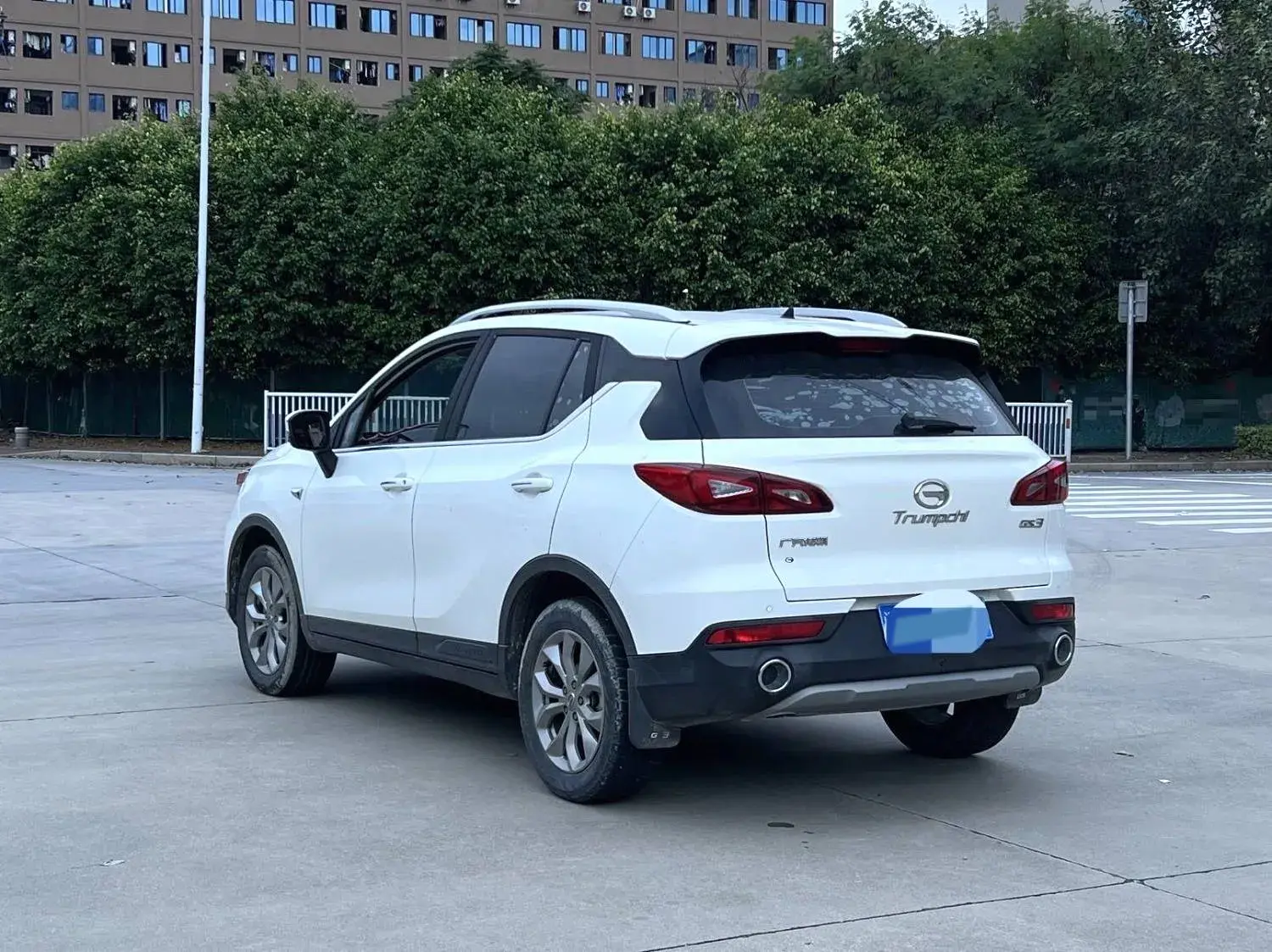 2019 GAC TRUMPCHI thumbnail 4