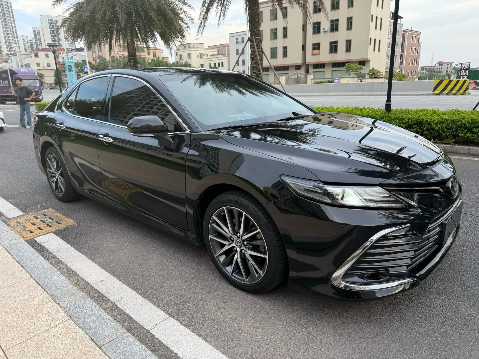 2021 TOYOTA CAMRY thumbnail 3