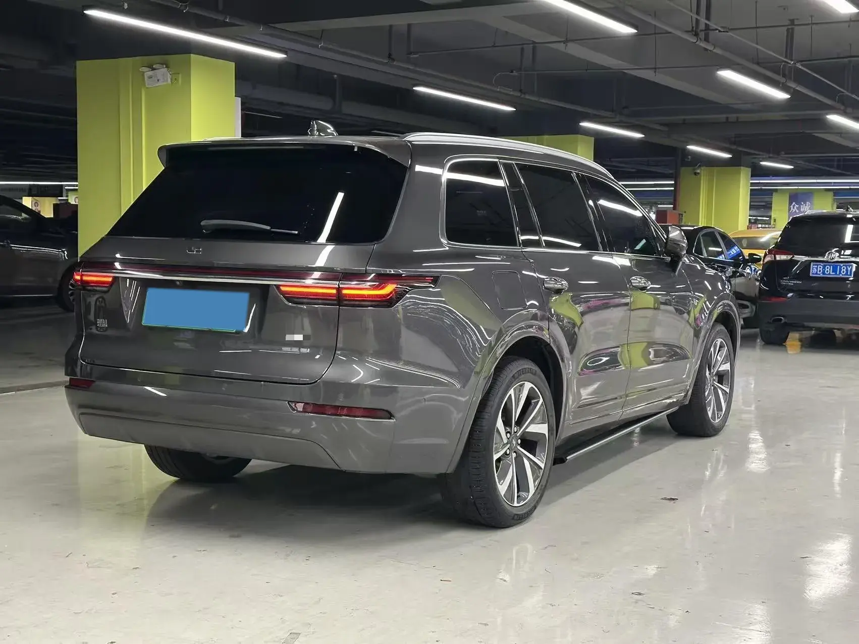 2021 LI ONE thumbnail 4