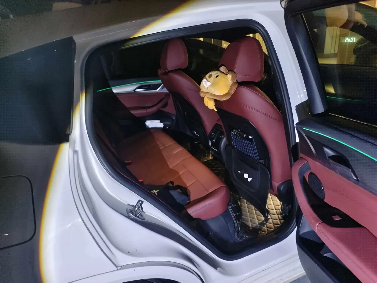 2020 BMW X4 2.0T 184HP L4 8AT,autocango,china used car exporter,china ev exporter,chinese used car exporter,chinese used ev exporter