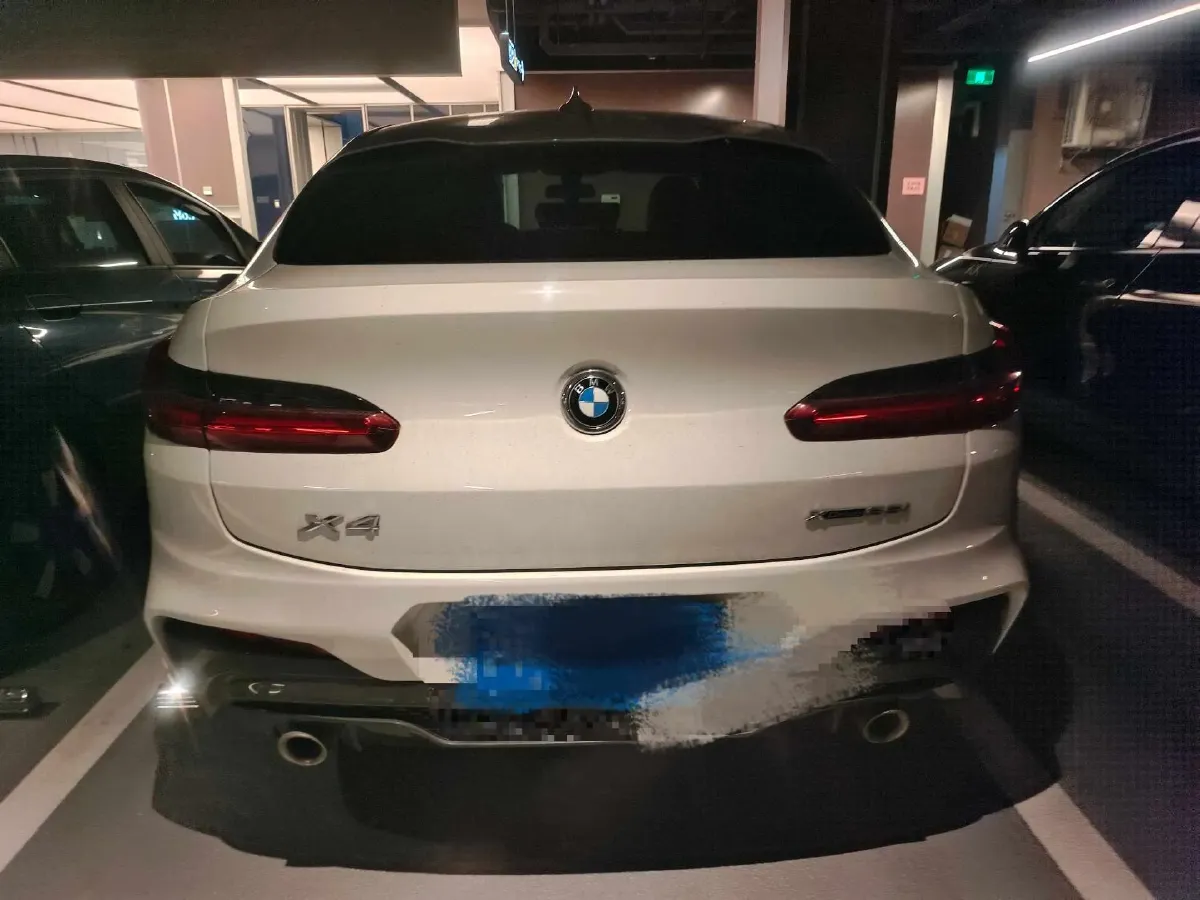 2020 BMW X4 2.0T 184HP L4 8AT,autocango,china used car exporter,china ev exporter,chinese used car exporter,chinese used ev exporter