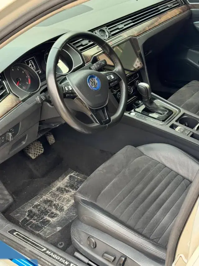 2018 VOLKSWAGEN MAGOTAN thumbnail 4