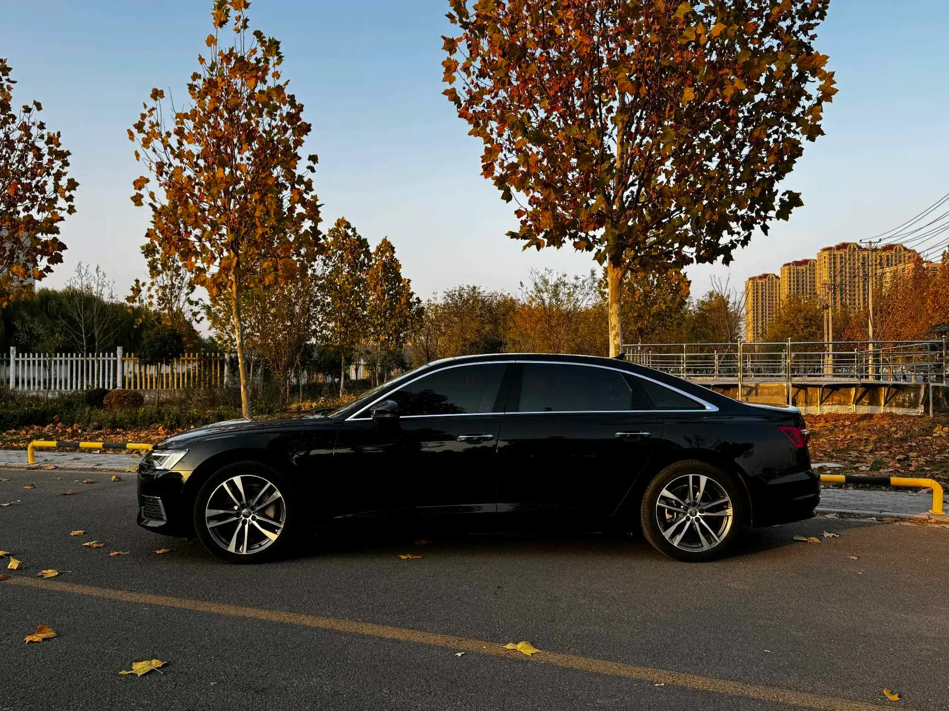 2021 AUDI A6L thumbnail 3