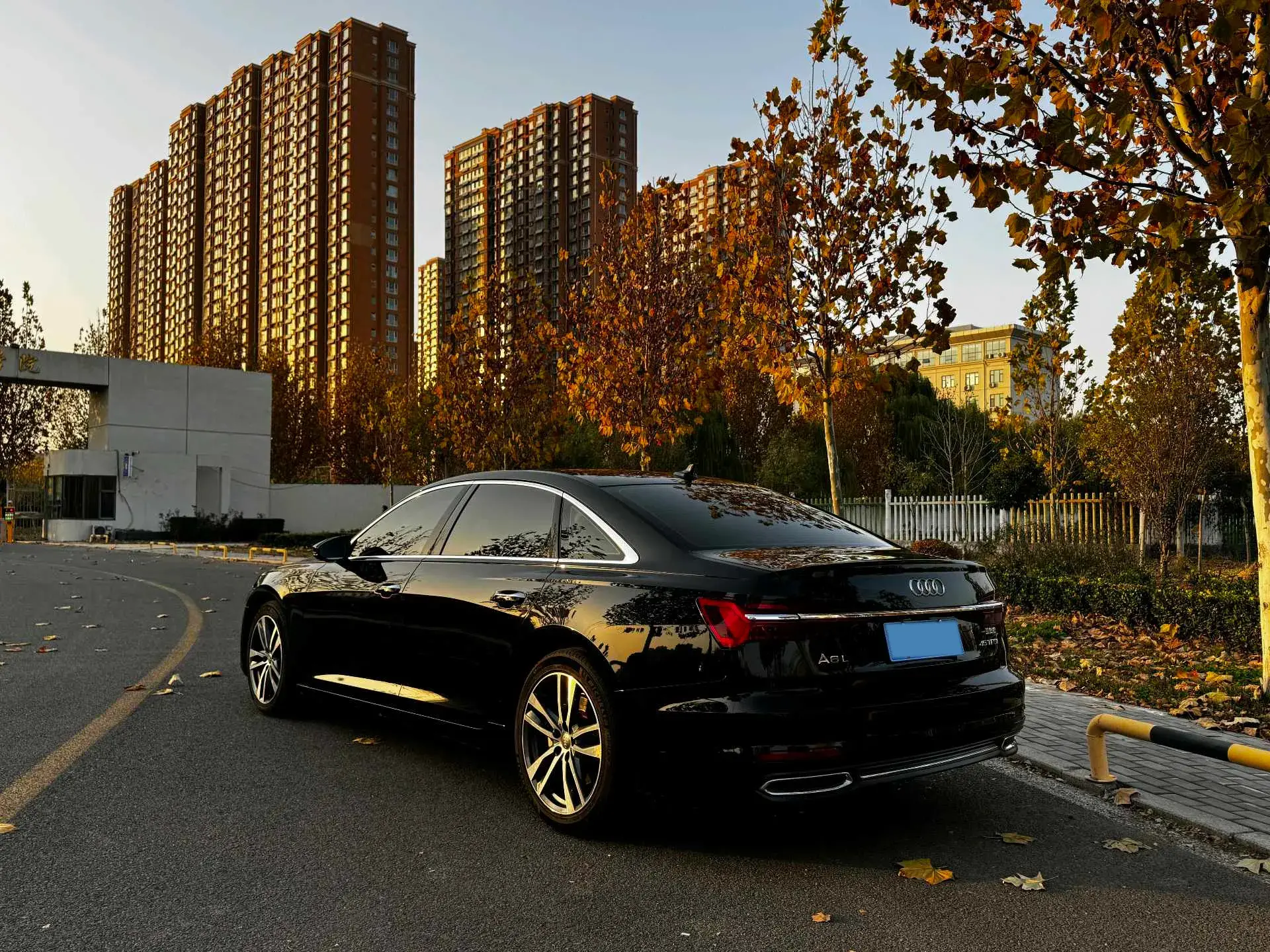 2021 AUDI A6L thumbnail 4