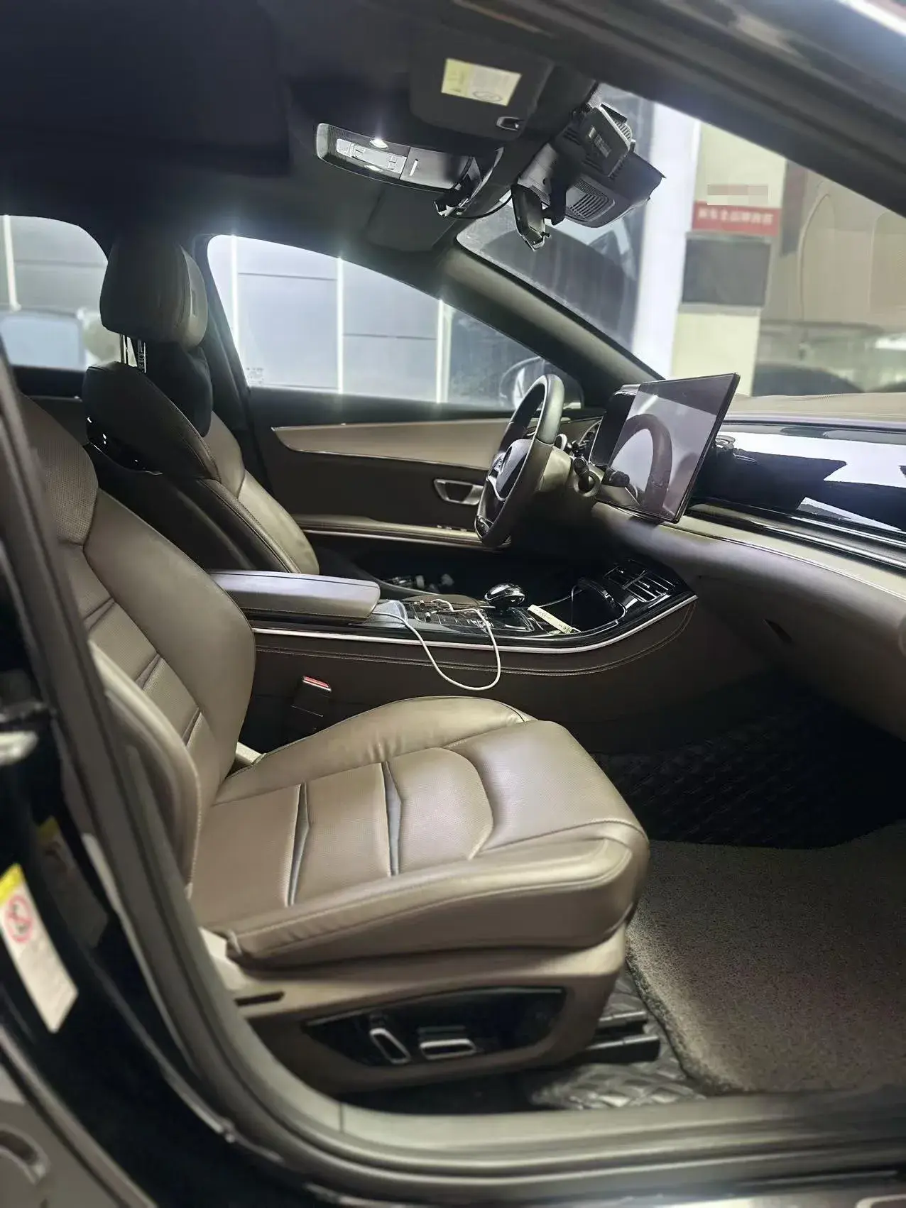 2020 BYD HAN thumbnail 2