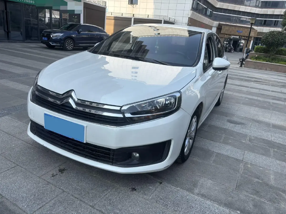 2018 Citroen C4 C-Quatre 1.6L 117HP L4 6AT