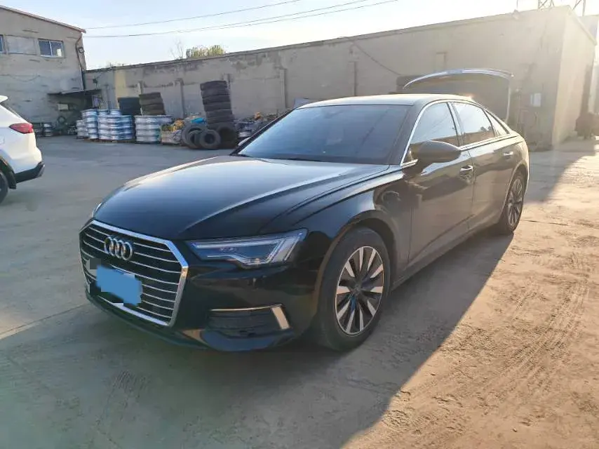 2019 AUDI A6L view 1