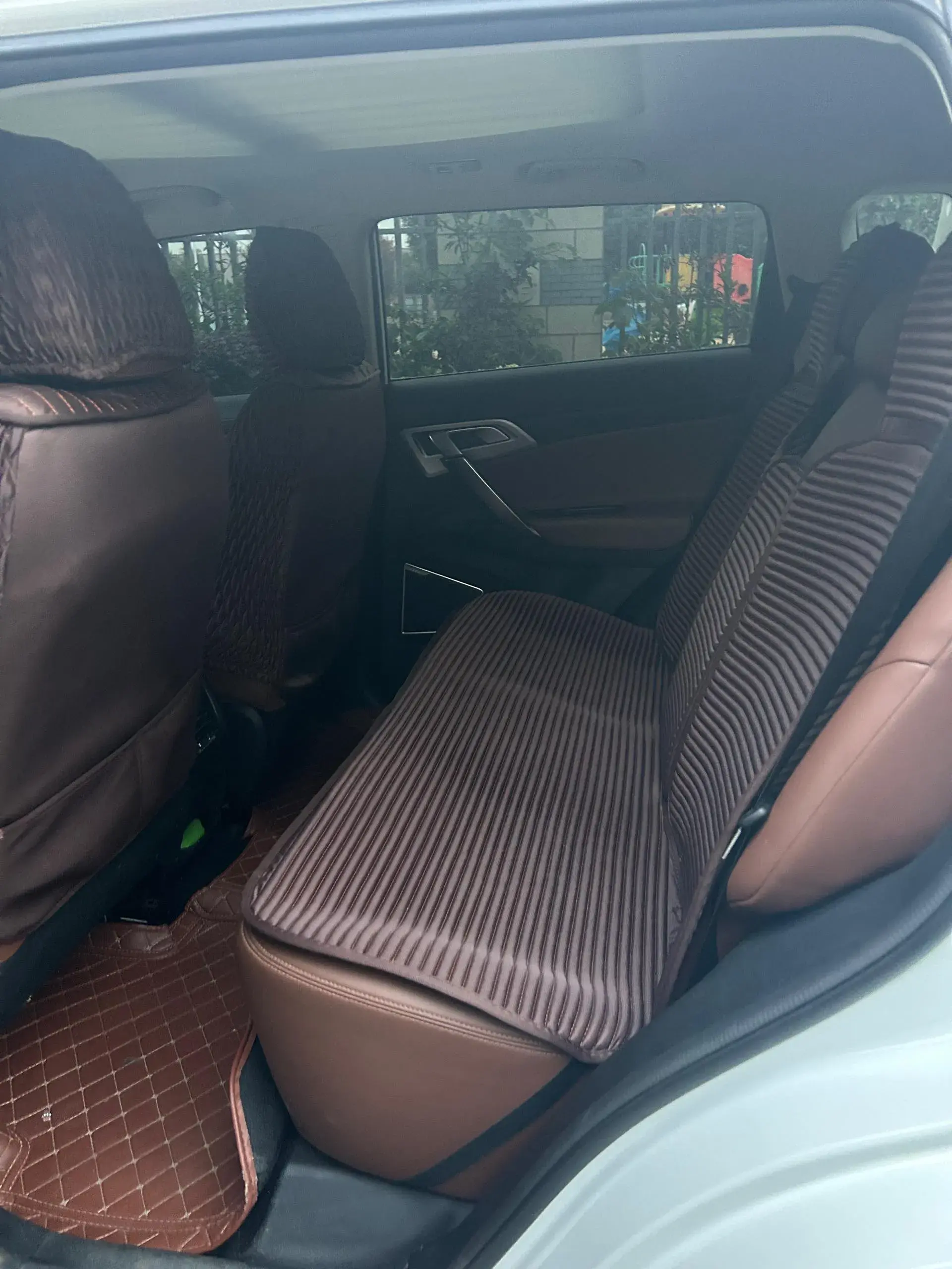 2021 GEELY AZKARRA thumbnail 4