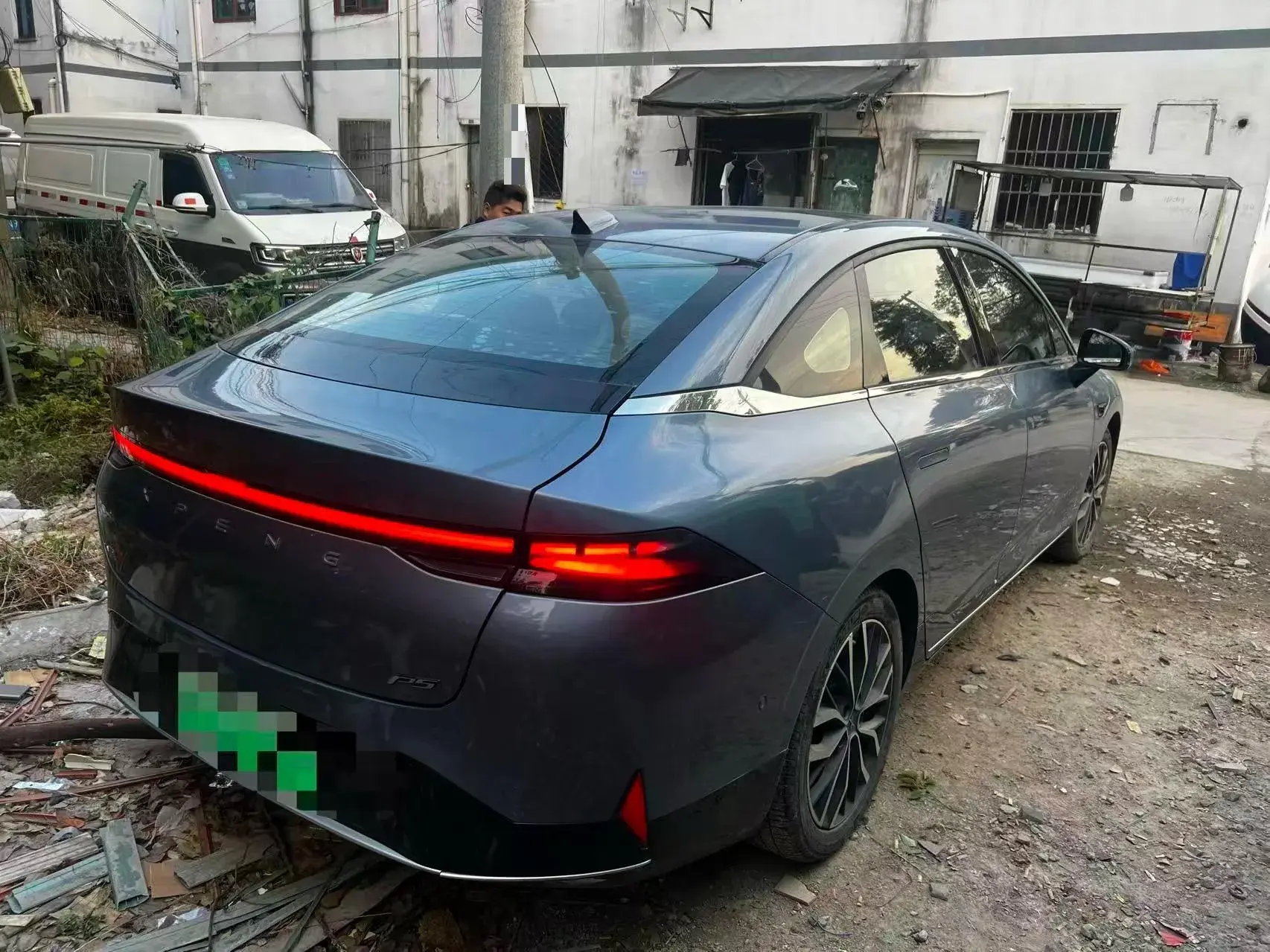 2021 XPENG P5 thumbnail 4