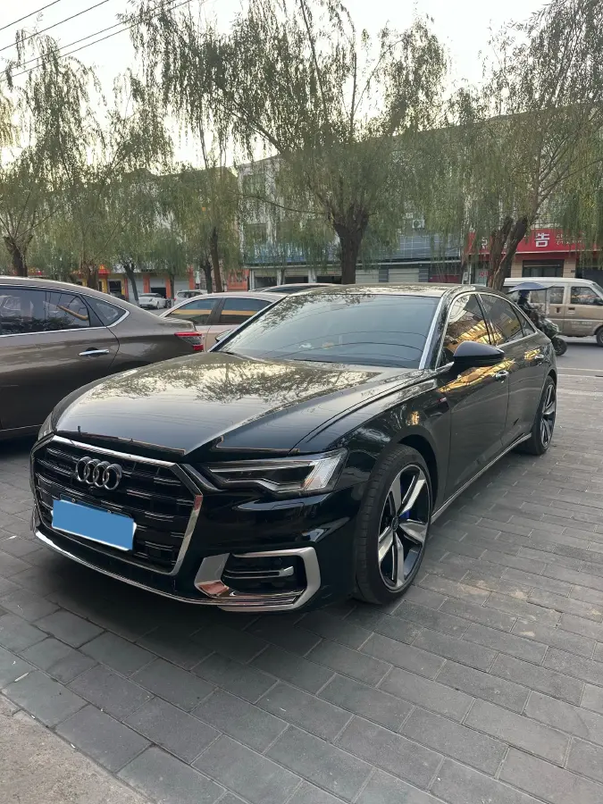 2024 Audi A6L 2.0T 245HP L4 7DCT