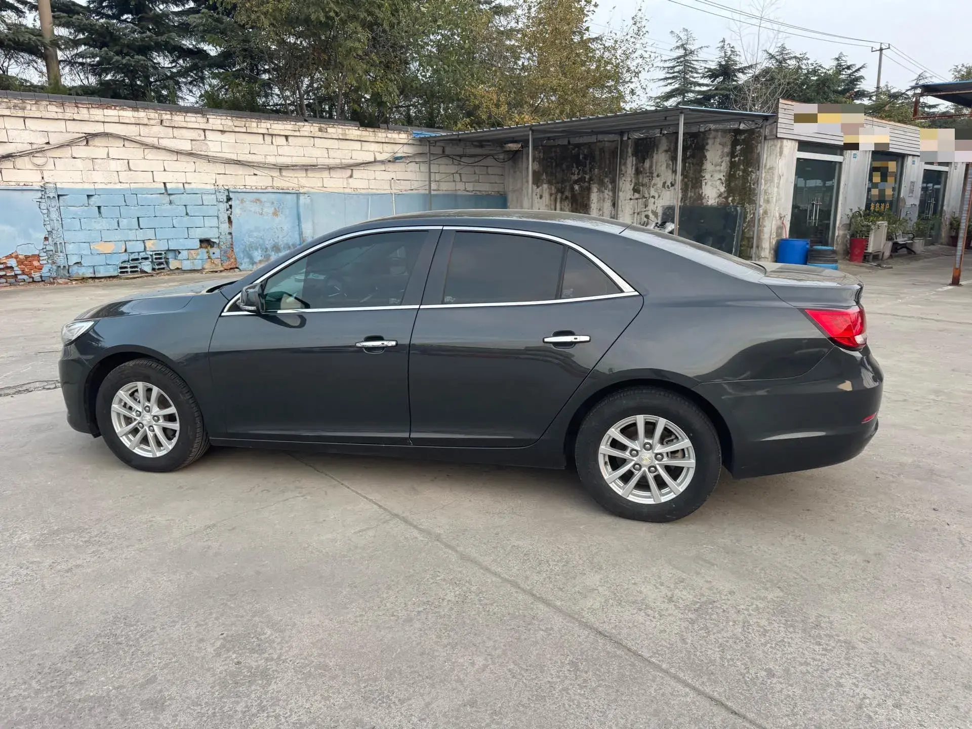 2018 CHEVROLET MALIBU thumbnail 2