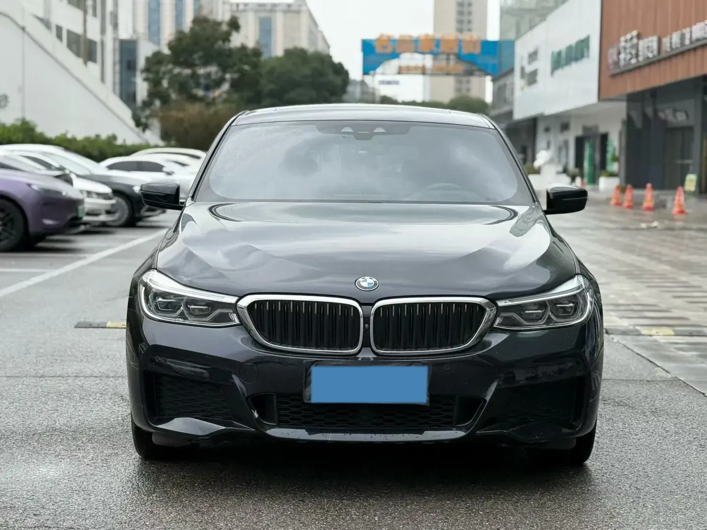 2020 BMW 6 thumbnail 2