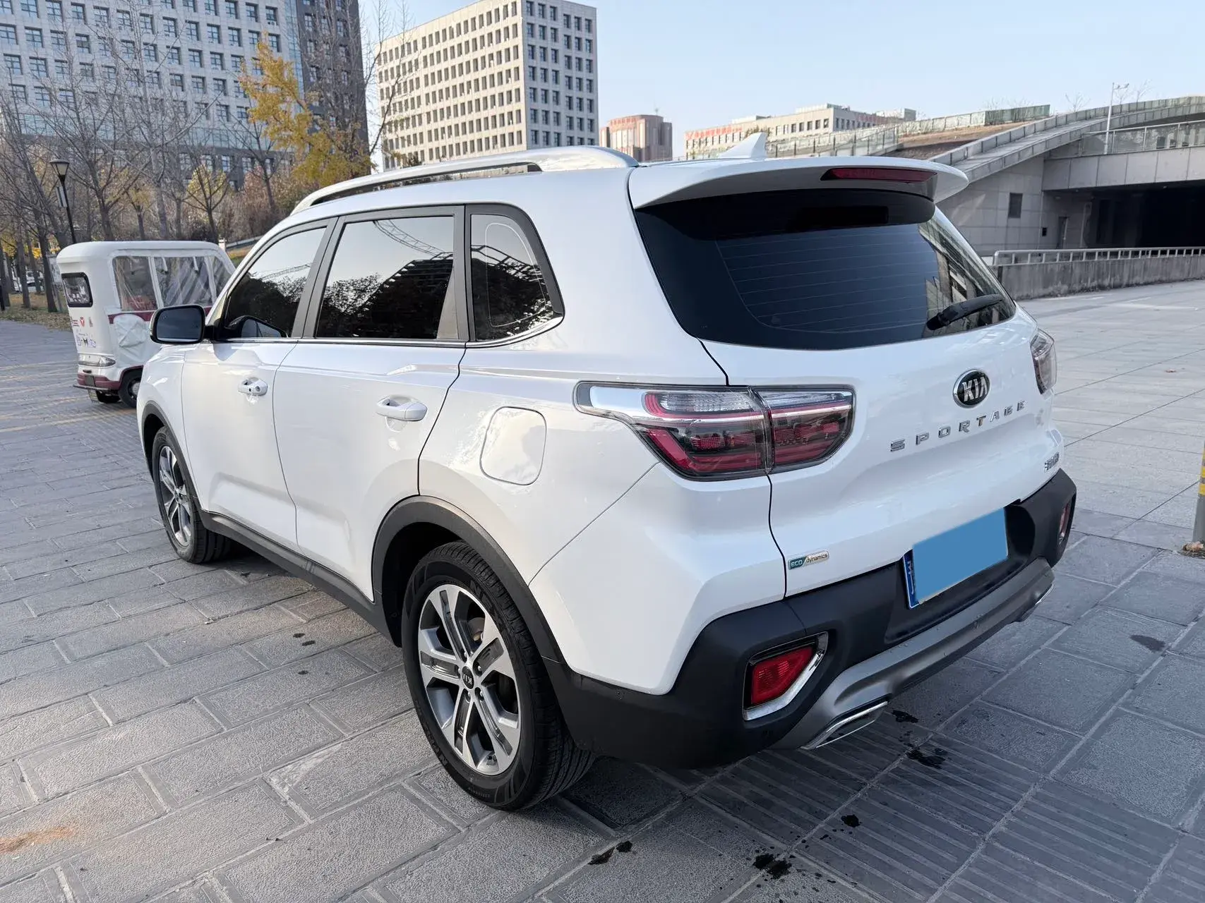 2018 KIA SPORTAGE thumbnail 4