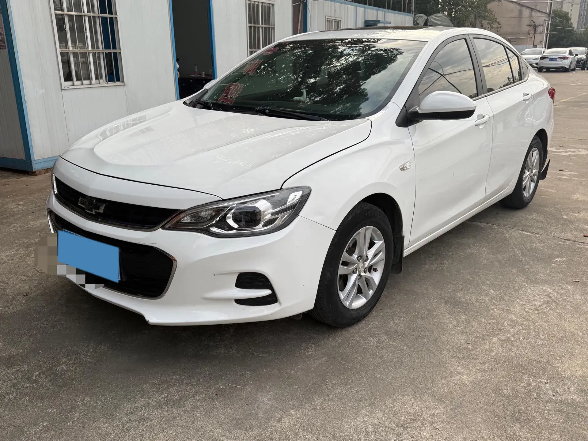 2019 CHEVROLET CAVALIER view 1