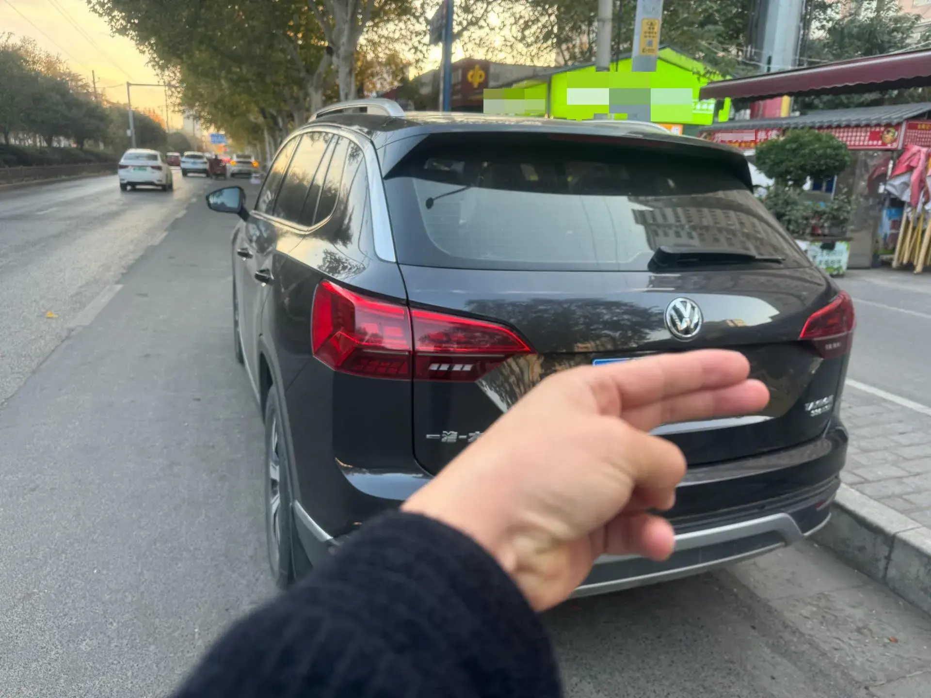 2019 VOLKSWAGEN TAYRON thumbnail 4