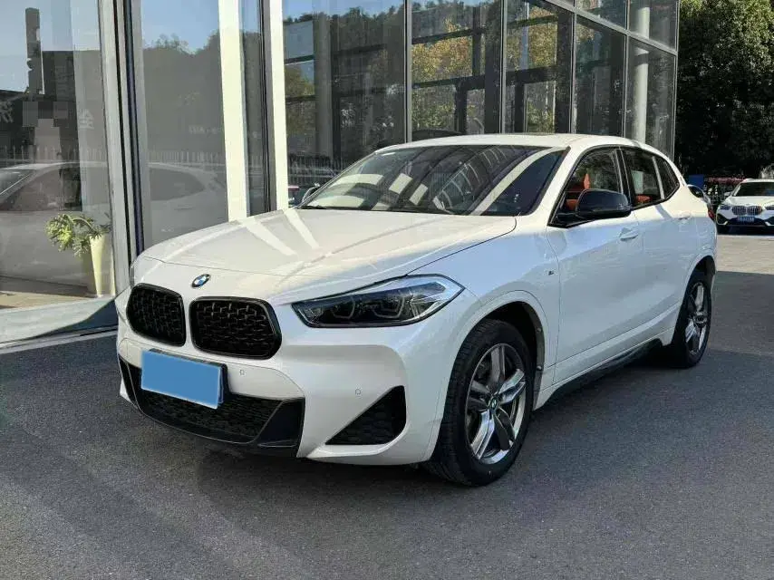 2023 BMW X2 2.0T 178HP L4 7DCT