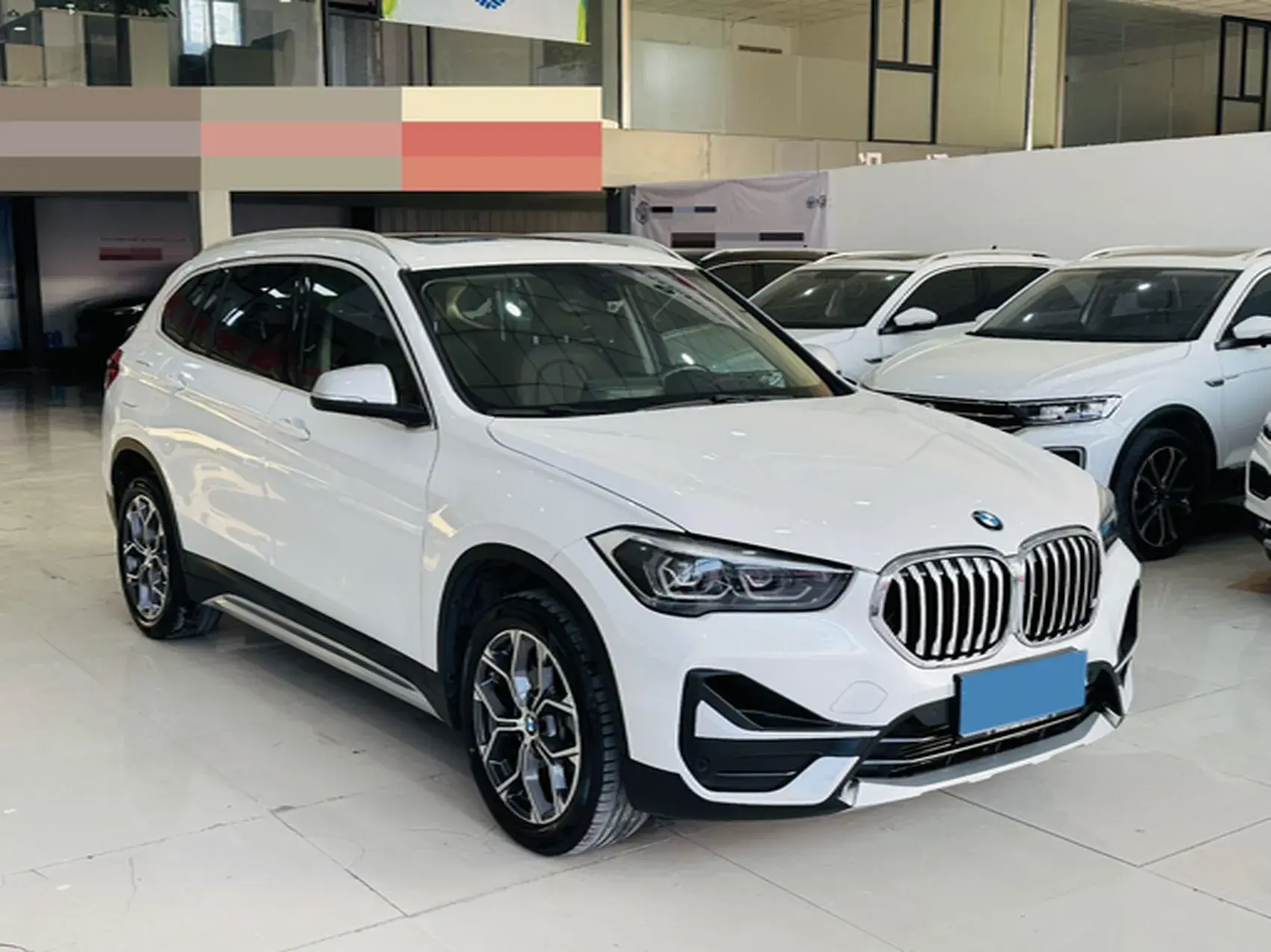 2021 BMW X1 thumbnail 3