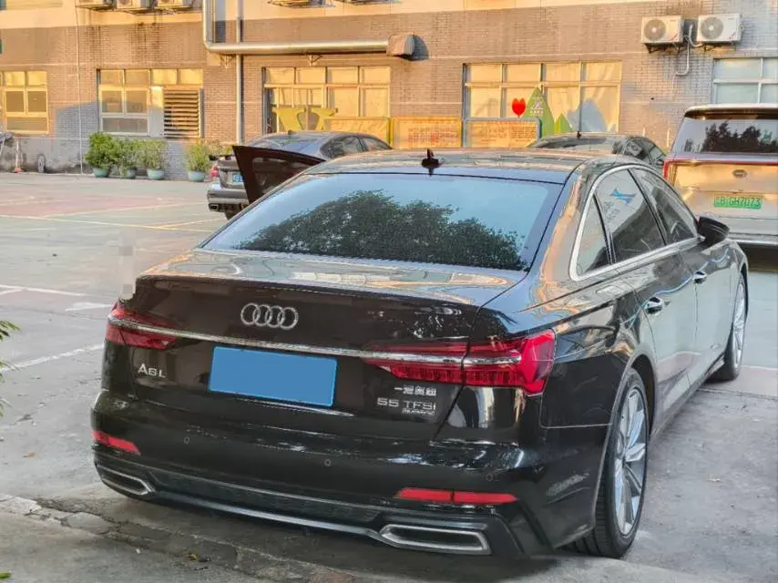 2021 AUDI A6L thumbnail 3